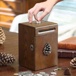 Tirelire en bois faite main pour enfants