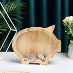 Tirelire en bois en forme de cochon