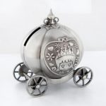 Tirelire Cendrillon pour enfants, design féérique
