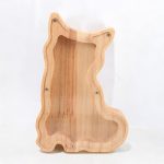 Tirelire chat en bois, un accessoire ludique
