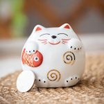Tirelire en forme de chat, design japonais