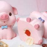 Cochon tirelire en forme d'ange pour épargner