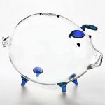 Cochon en verre : tirelire moderne et élégante