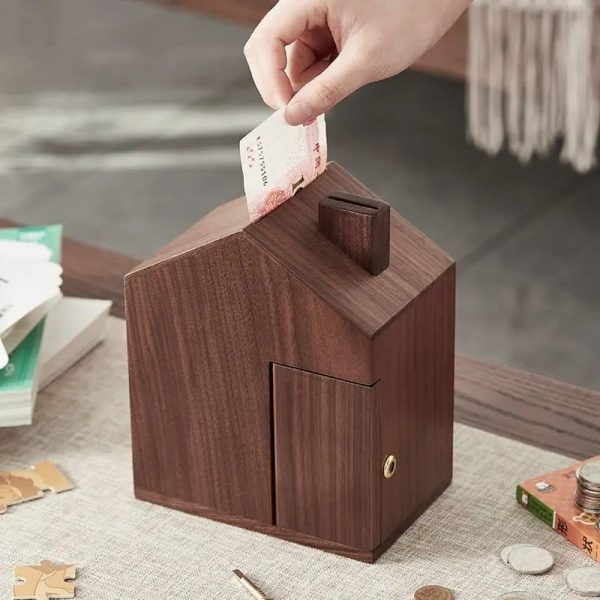 Tirelire en Bois avec design de maison
