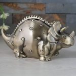 Tirelire en forme de dinosaure amusante