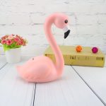 Flamant rose coloré pour économiser