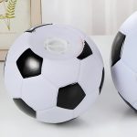Économie ludique avec tirelire ballon de foot