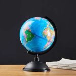 Tirelire adulte au design de globe terrestre