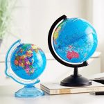 Accessoire de décoration et tirelire globe