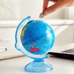 Tirelire élégante en forme de globe pour adultes