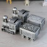 Tirelire locomotive en métal