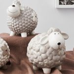 Tirelire animale en forme de mouton mignon