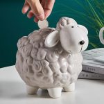 Tirelire décorative mouton pour chambre d'enfant