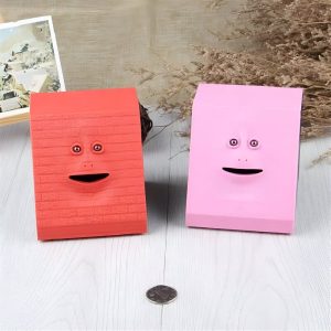 Tirelire colorée avec design ludique pour enfants
