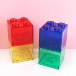 Tirelire design cube en plastique