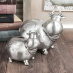 Tirelire vache en métal, un accessoire ludique