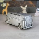 Design amusant de tirelire voiture en plastique