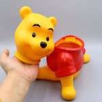 Tirelire Winnie L'Ourson, design coloré et amusant
